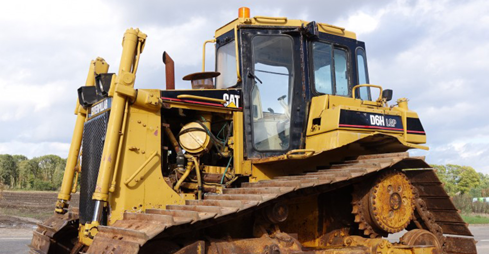 CAT DOZER D6H